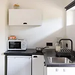 La Pomme Petillante Bed & Breakfast 3*