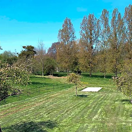 La Pomme Petillante Bed & Breakfast 3*