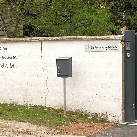 Bed & Breakfast La Pomme Petillante 3*
